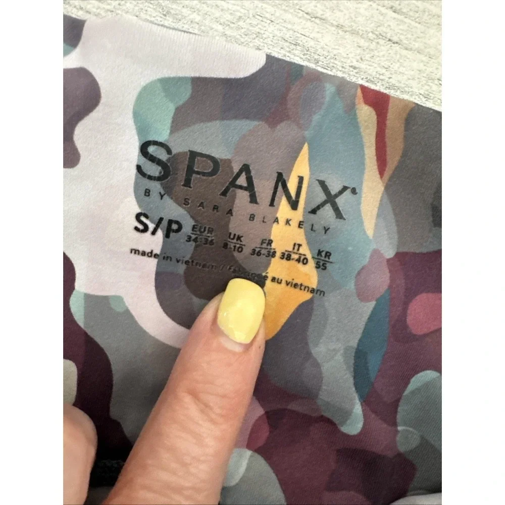 SPANX Booty‎ Boost Active Painted Camo Pink Multi Active Printed ⅞ Leggings